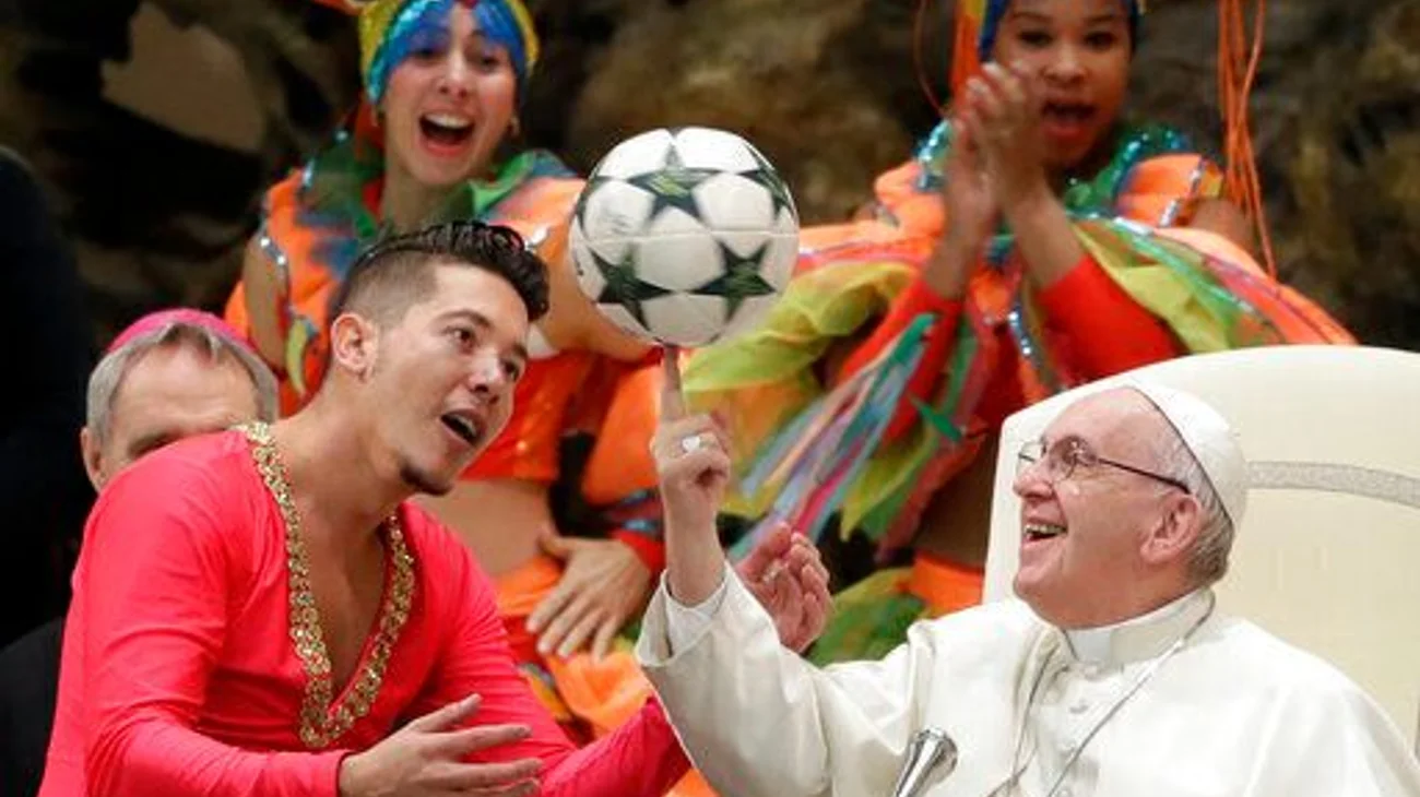 AP_25111365794131_709a9c9963