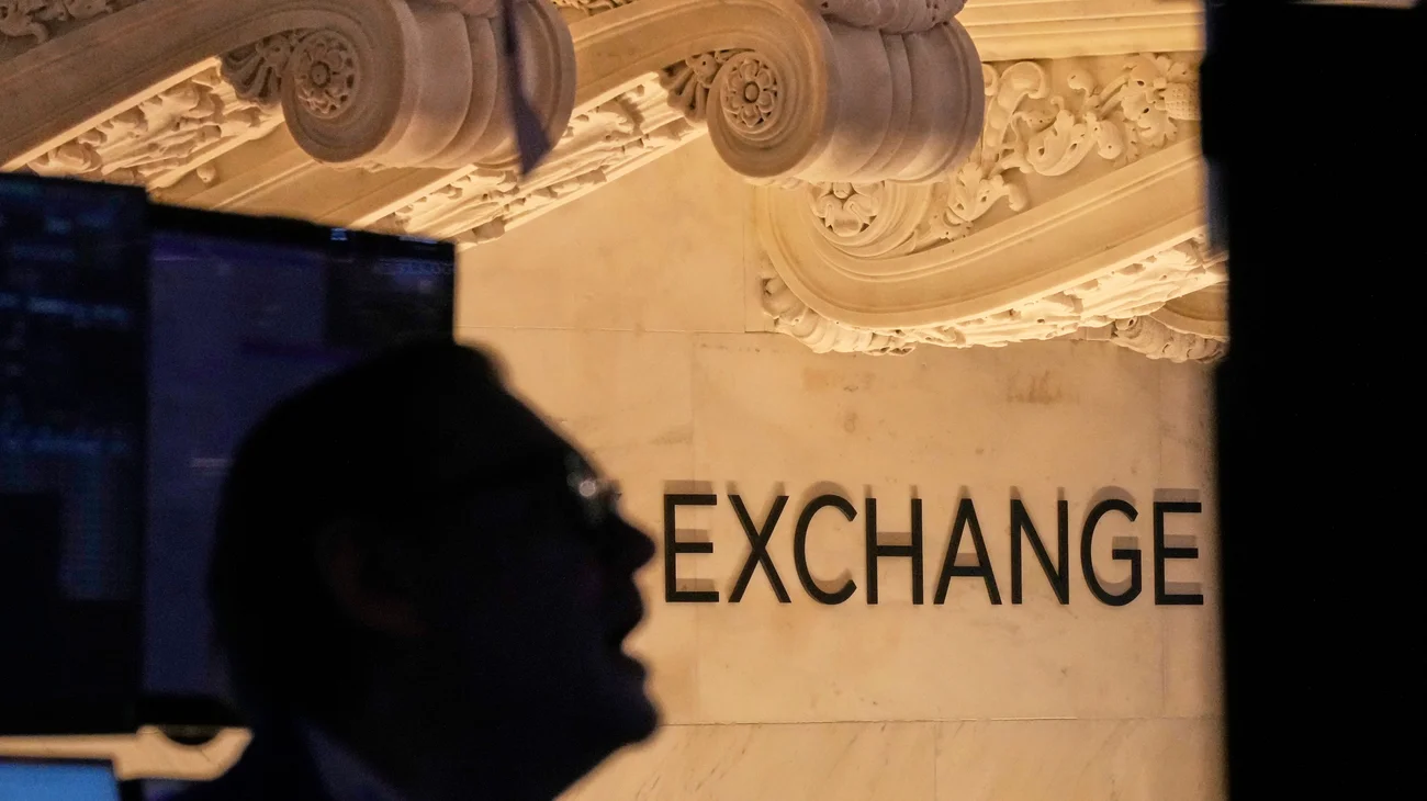 AP_25113518728303_365d682b37