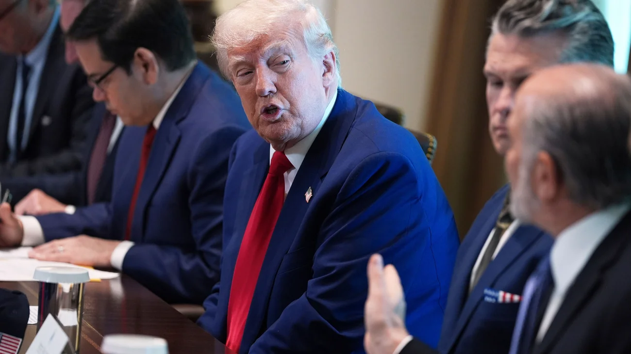 AP_25120568878850_7d437fa8cd