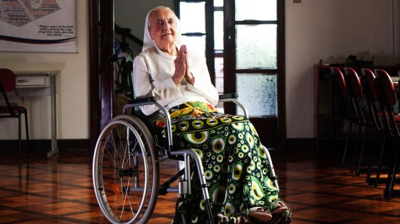 AP_25121648764662_d85fcb17da