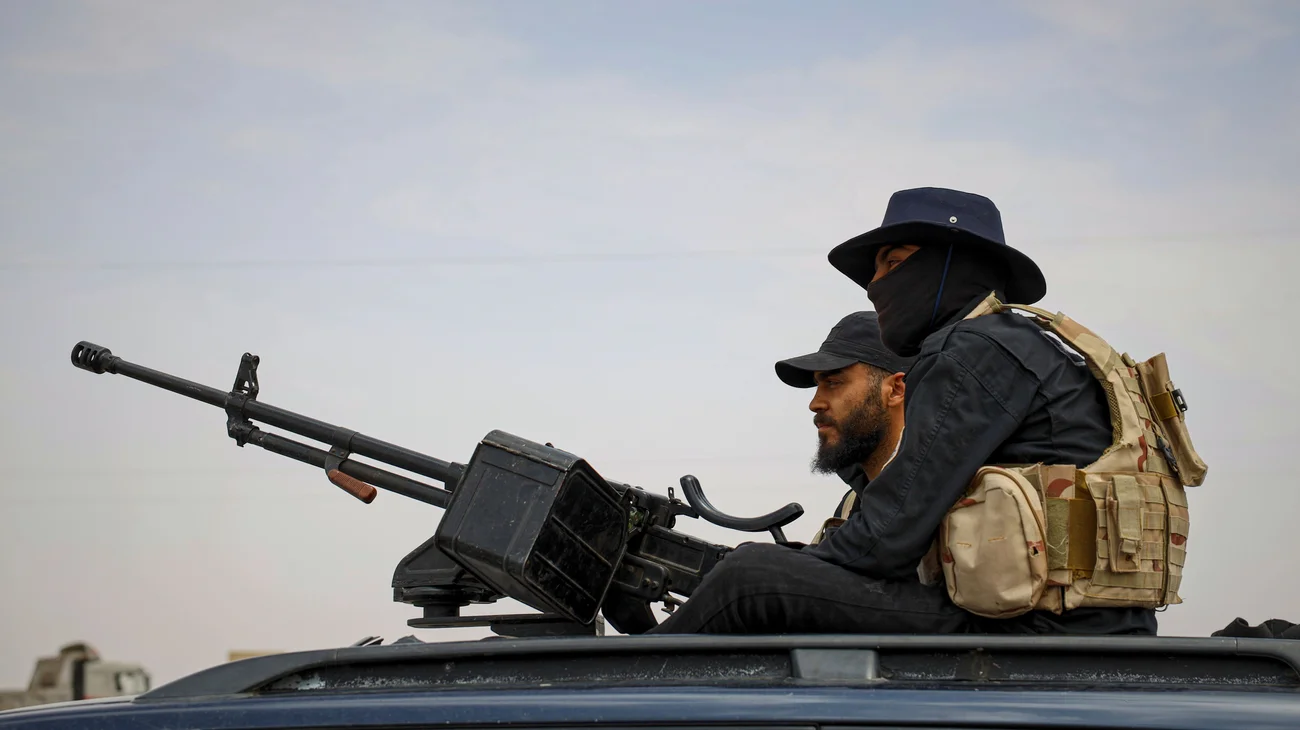 AP_25122085923150_9acf3f84db