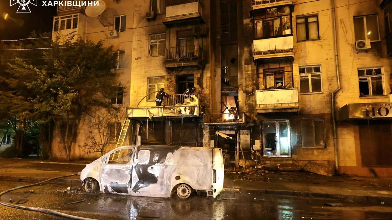 AP_25123275988039_208016c858