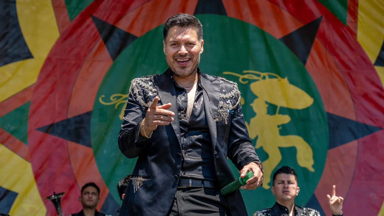 AP_25124816914206_03b89416eb