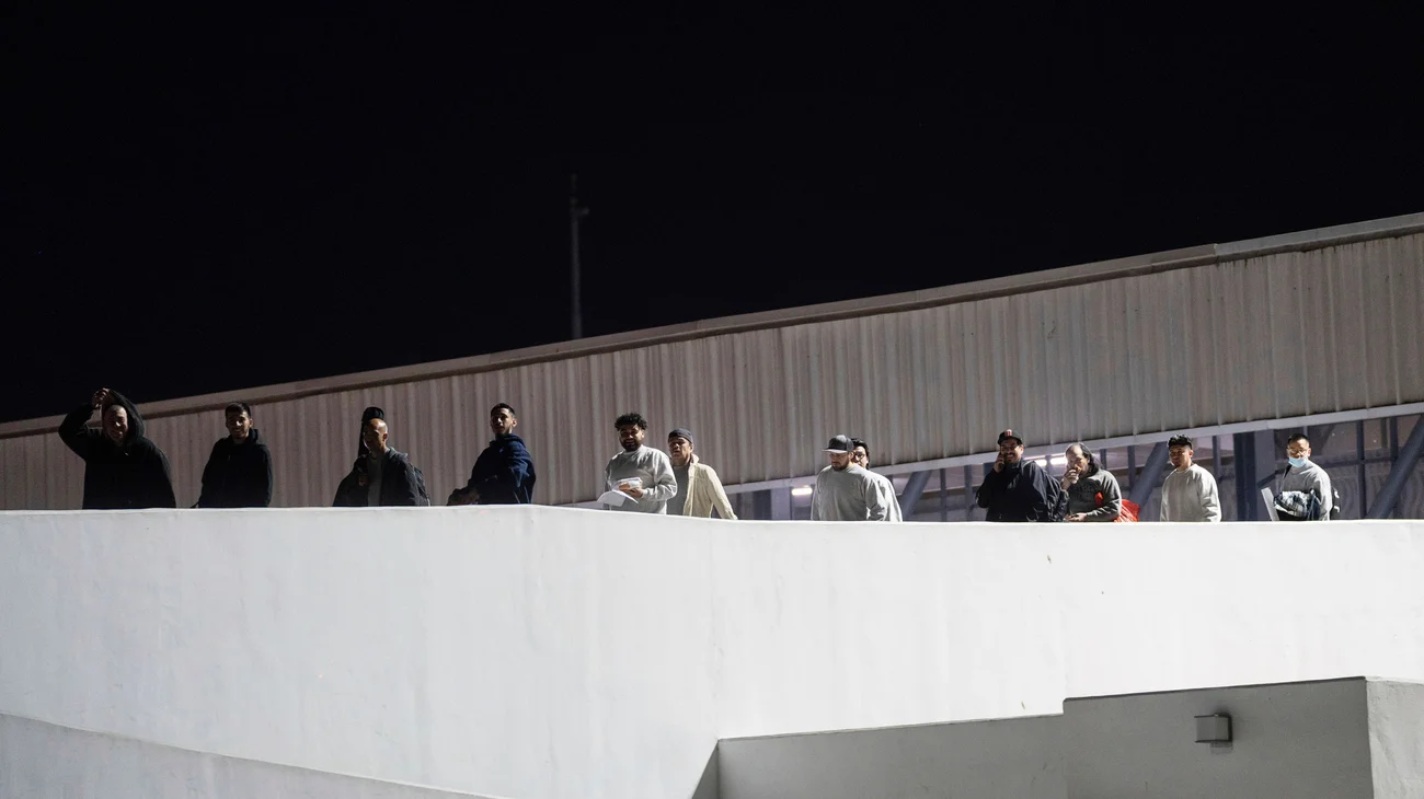 AP_25125555556420_4fa956a445