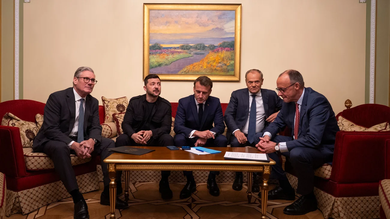 AP_25131322169537_1_e11817ee43