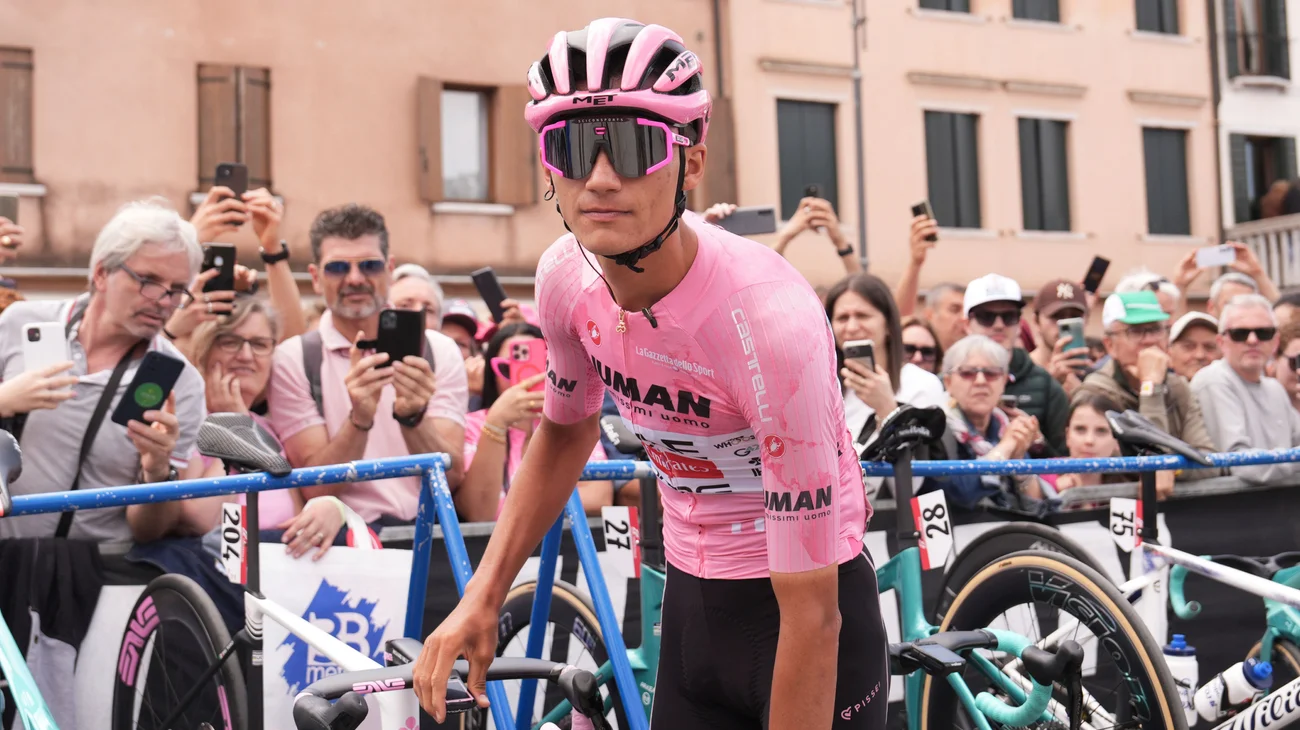 AP_25144566158505_627eee930d