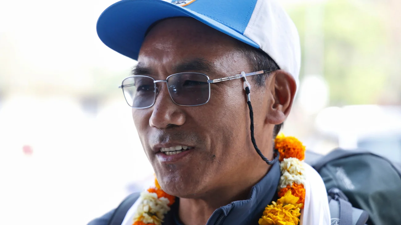 AP_25147109264504_d2acc31a61