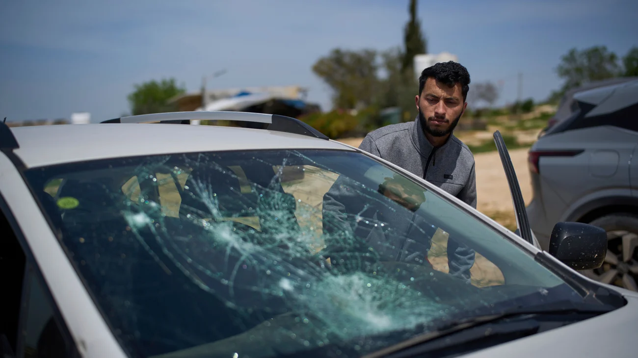 AP_25153854758074_b05e87392b