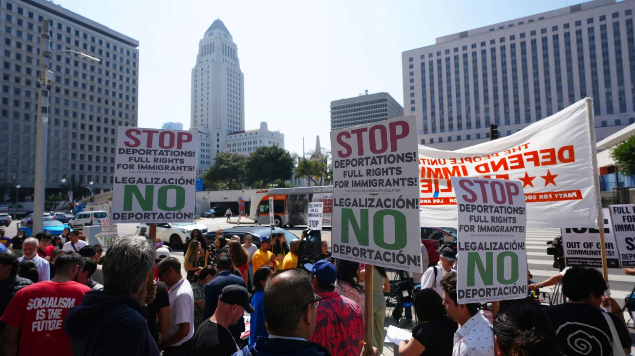 AP_25158030457502_e838c79af3