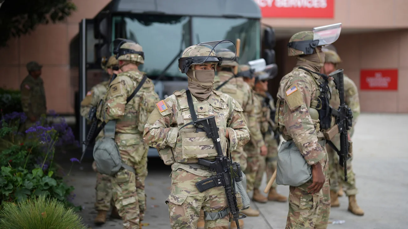 Texas despliega la Guardia Nacional, previo a protesta anti-Trump