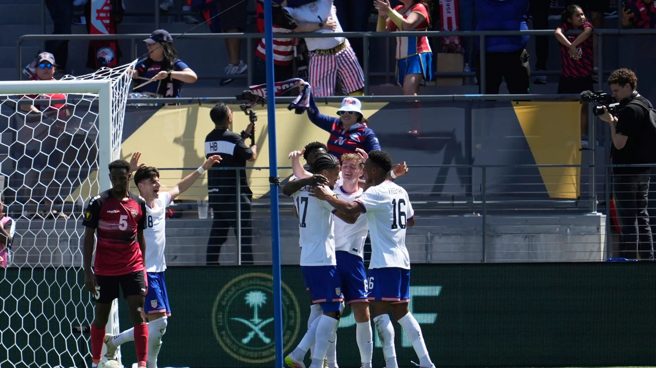 AP_25167014904164_3a7bbb4945