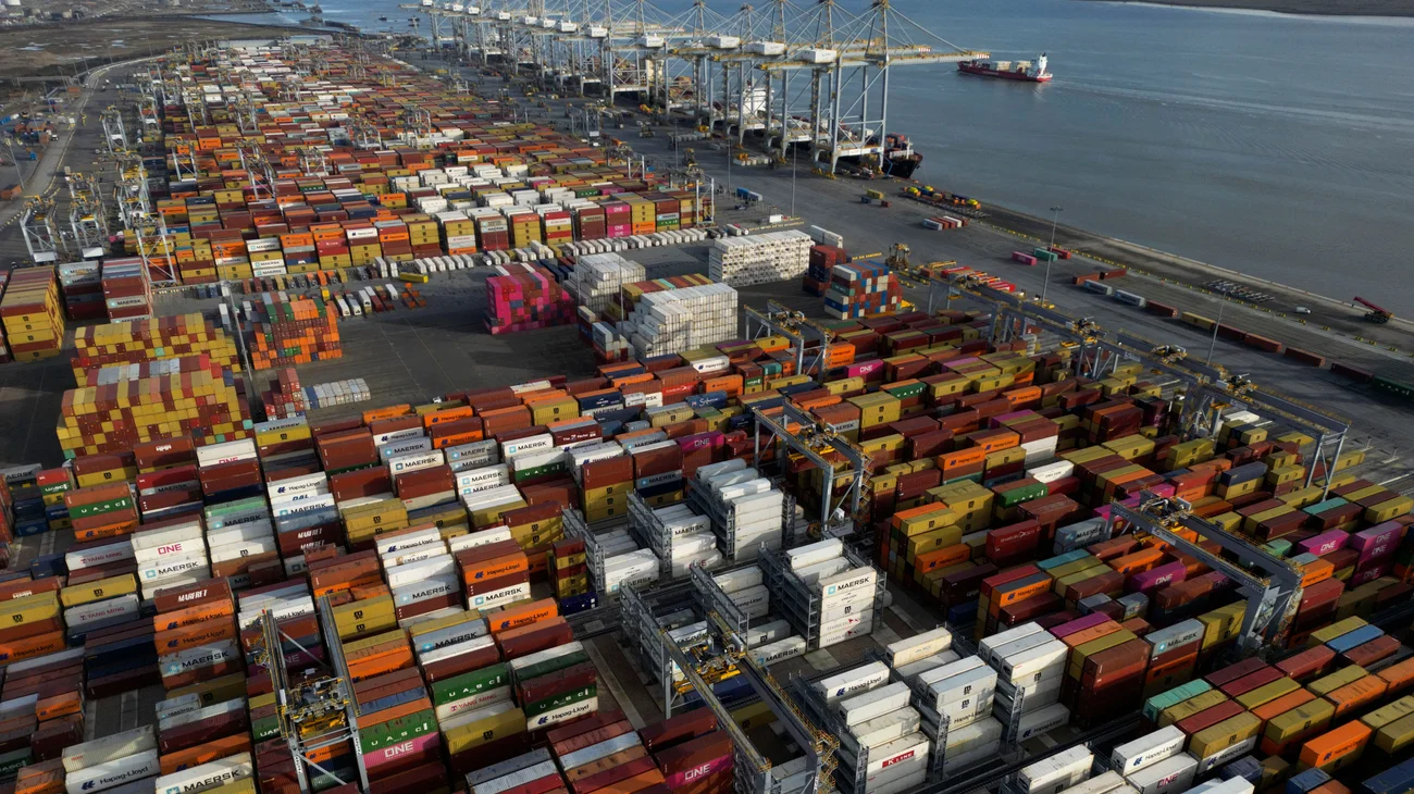 AP_25179494999101_fd03a7118b