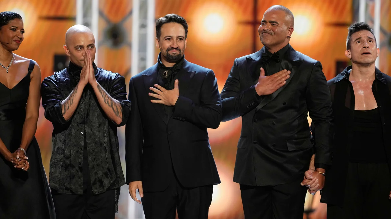 AP_25181541139307_443548eb56