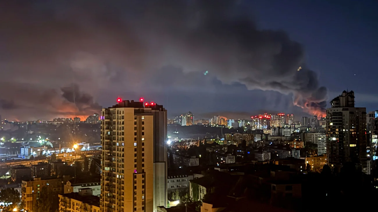 AP_25185408414486_f2fd50bb35