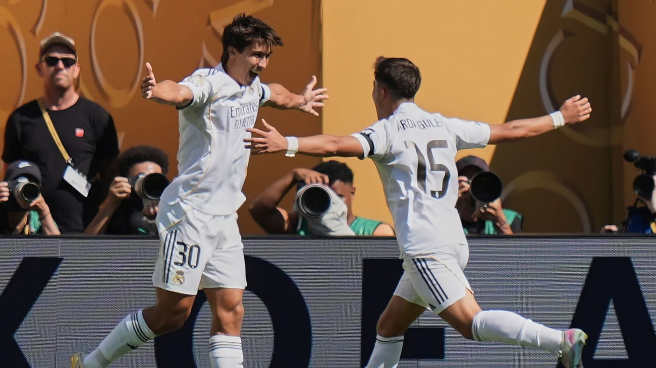 AP_25186773259039_ff44406601