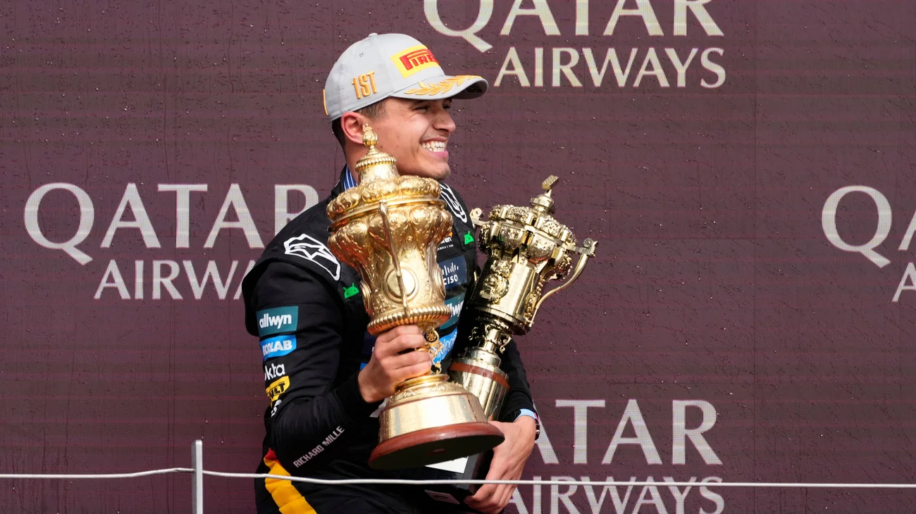 AP_25187608144871_4e52a2ca2b