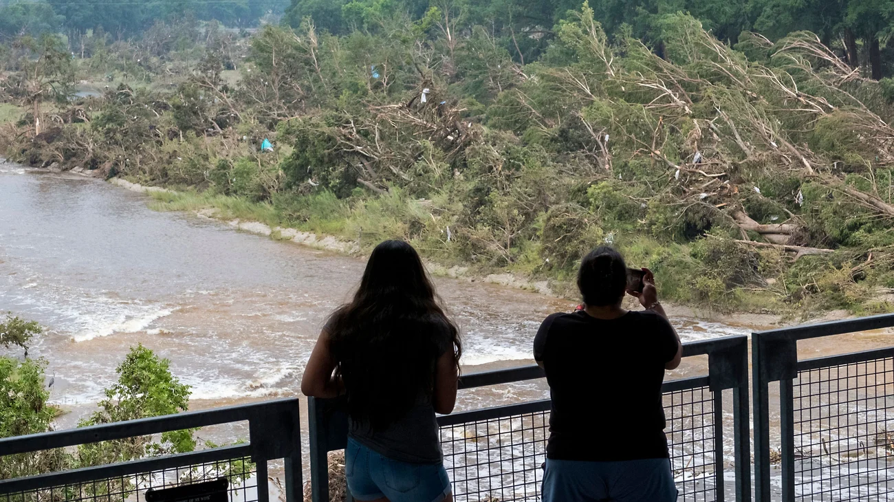 AP_25188193955649_9d86cf8ae1