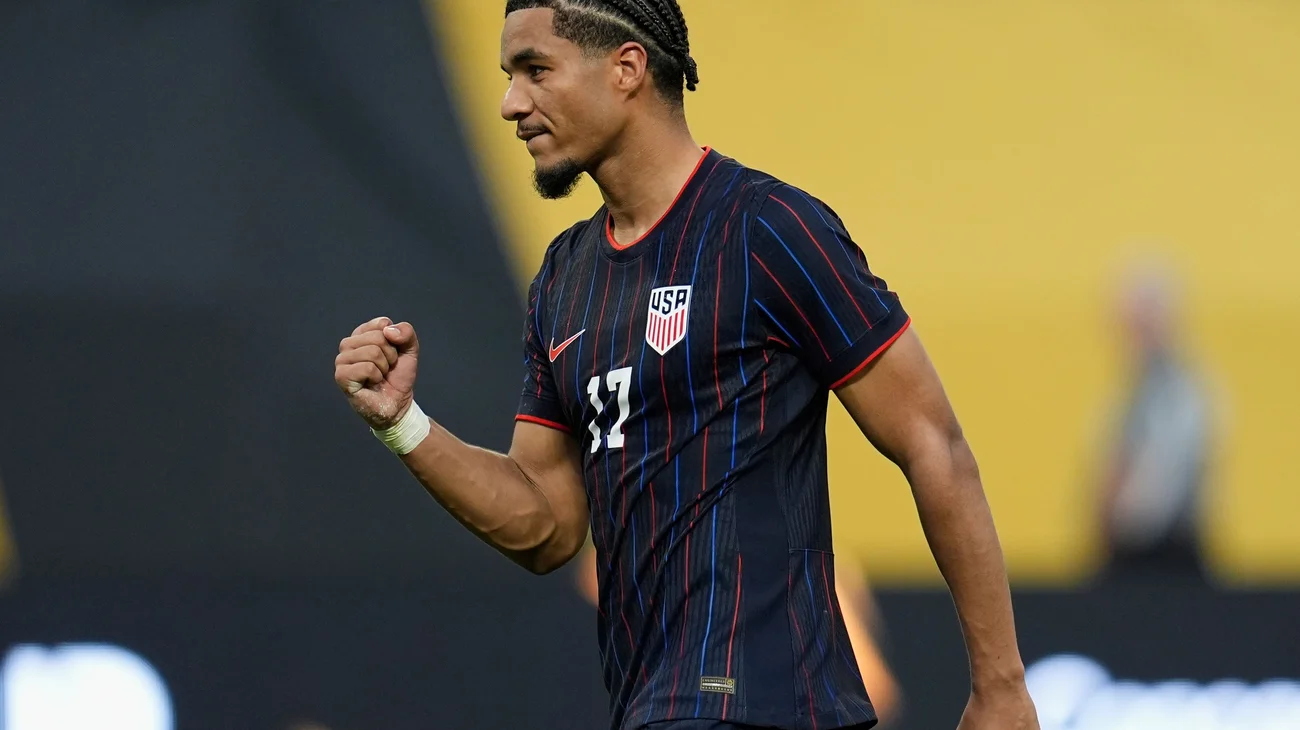 AP_25193610721711_6ef4619936