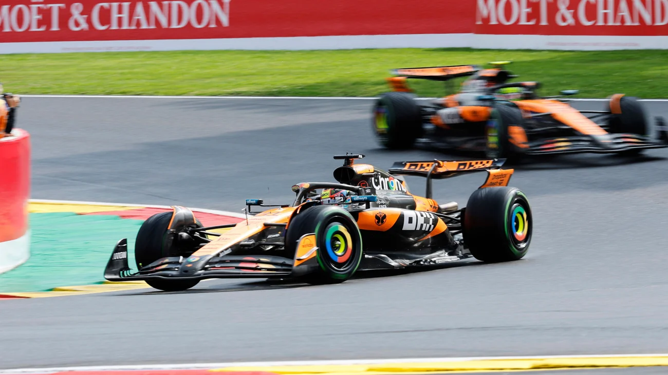 AP_25208579227499_890f91876a