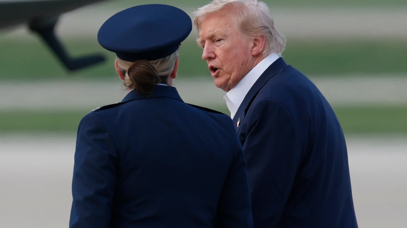 AP_25211529420177_33ef9a5e57