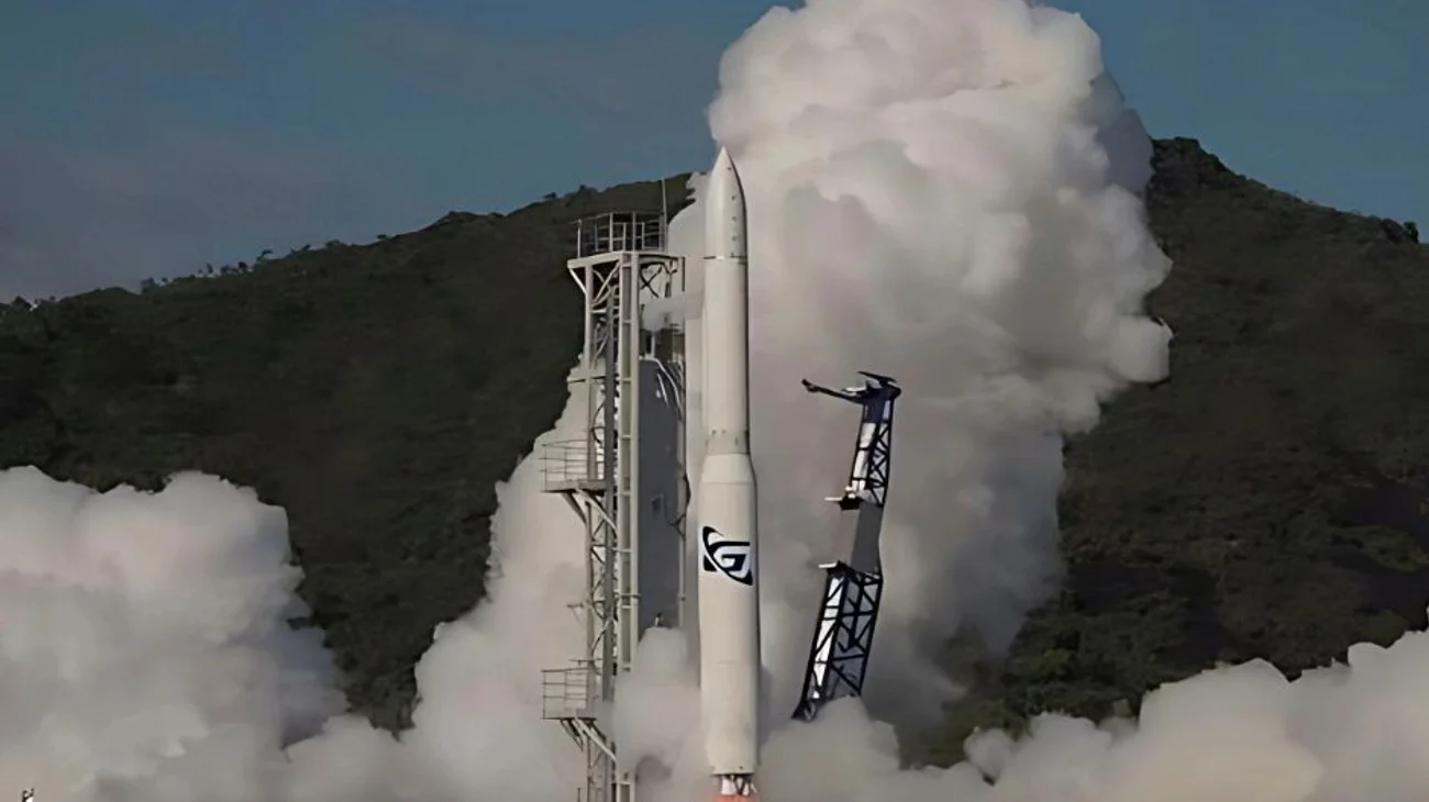 AP_25212101594161_e2353ac53b