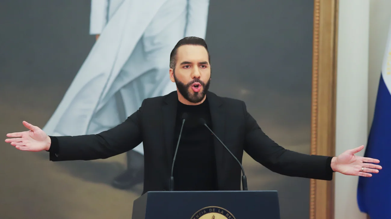 AP_25213089192775_1cd4e18958