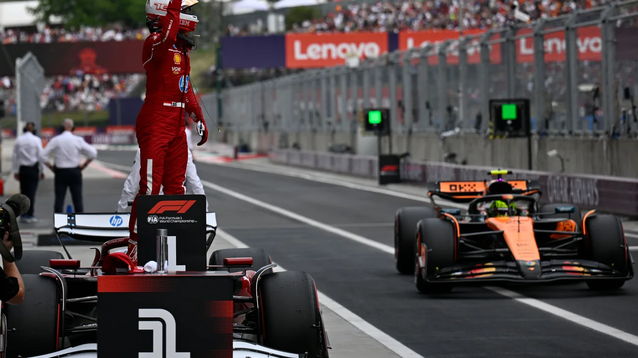 AP_25214593395945_ef783c68b6