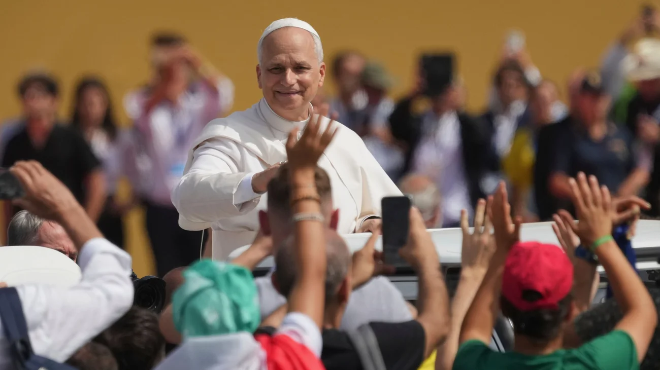 AP_25215347673336_8944f45573