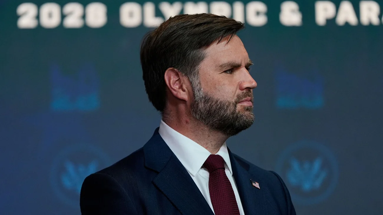 AP_25219713742499_03996681ed