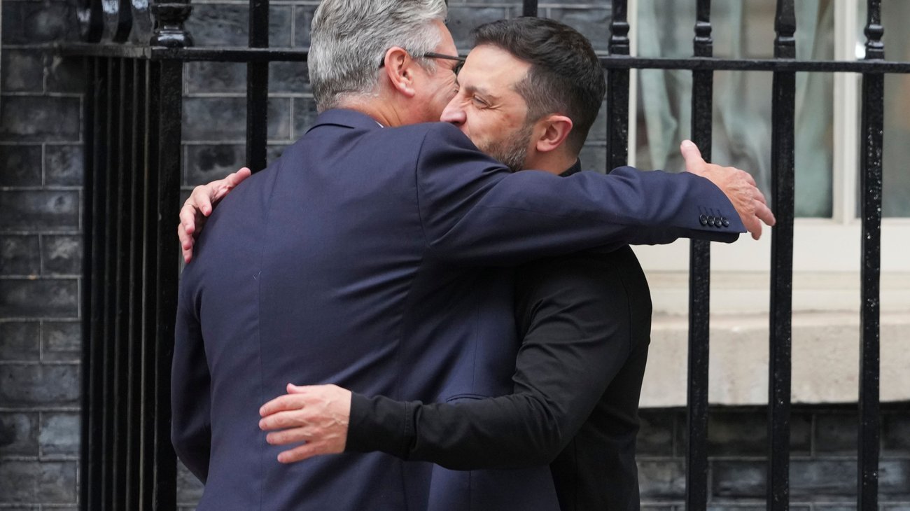 AP_25226333176146_e353b18a83