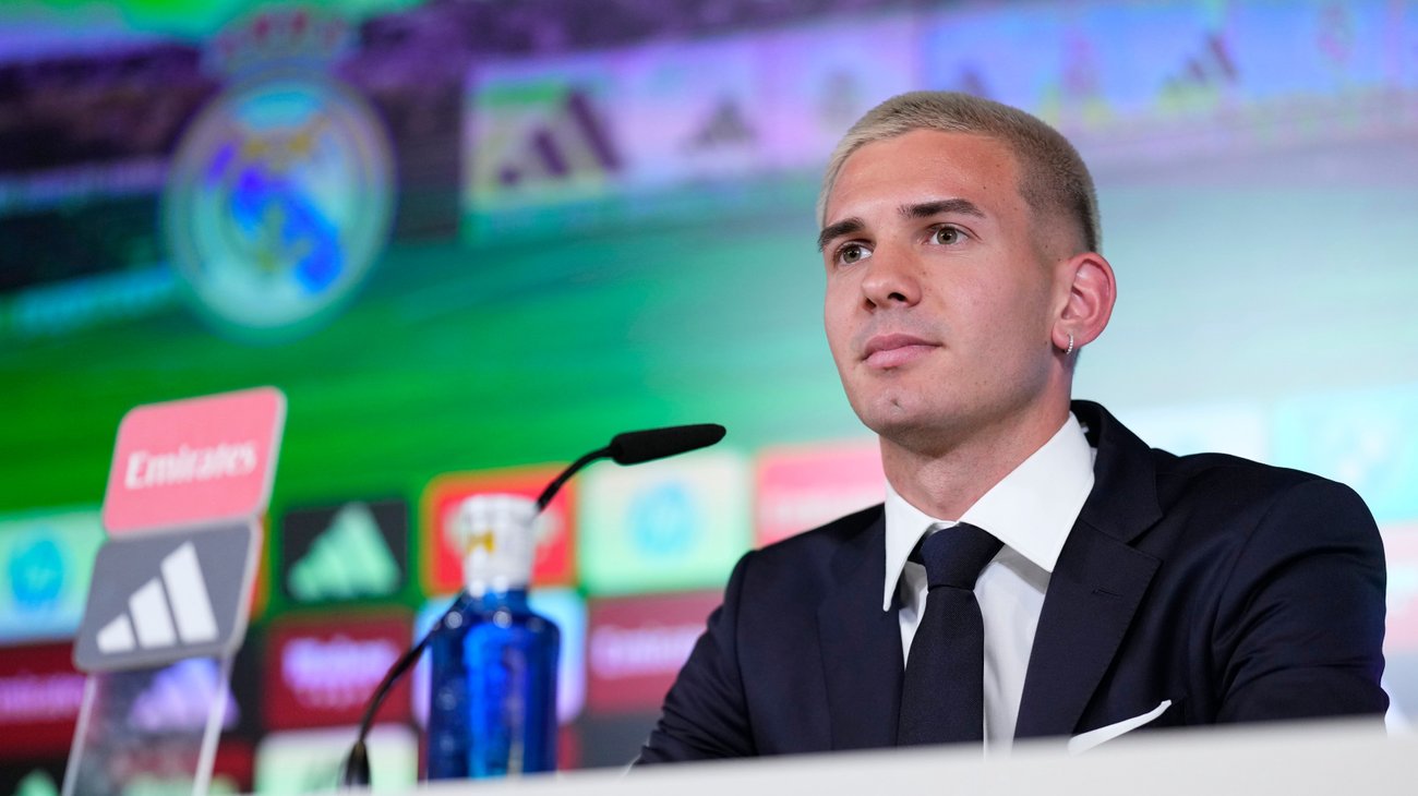 Franco Mastantuono se presenta como jugador del Real Madrid