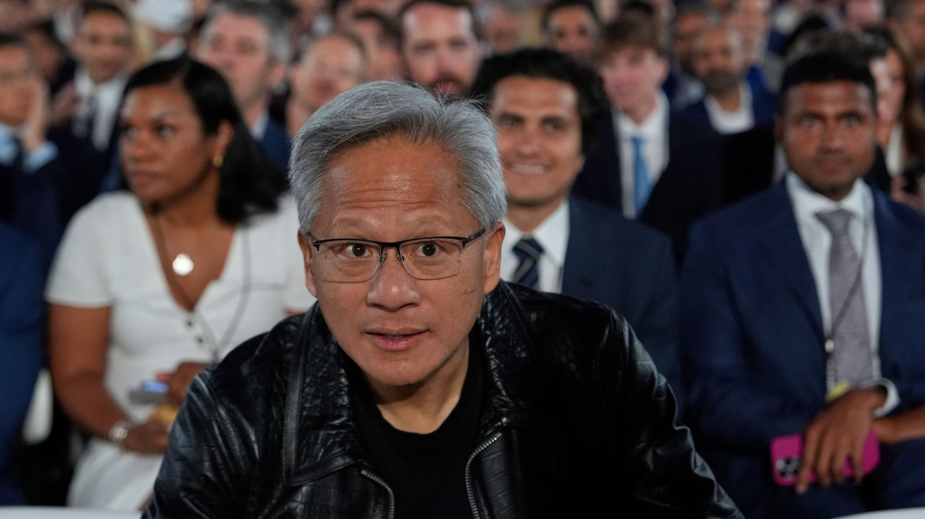 AP_25234488371810_7cb4450321