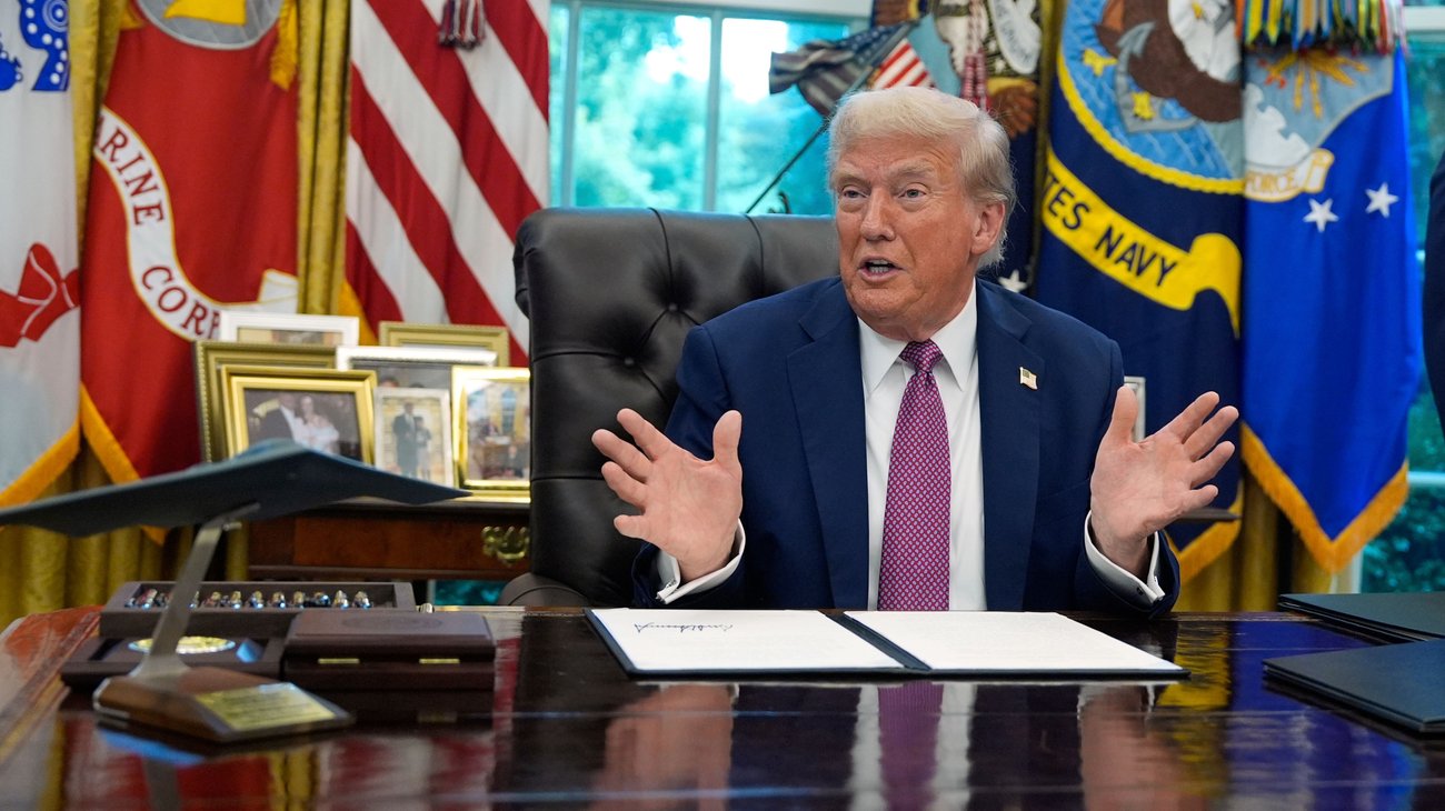 AP_25249571056345_552caa72bf