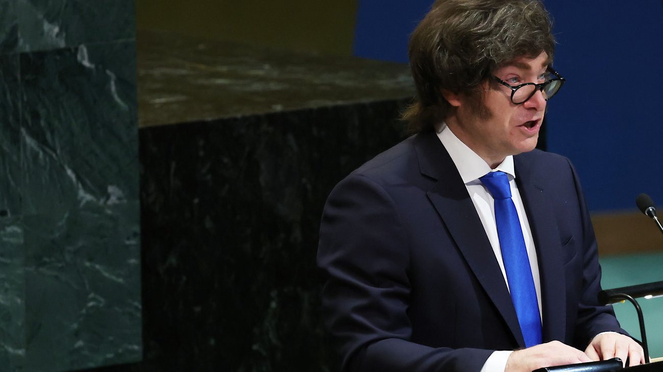 AP_25267817022221_b9841303b1