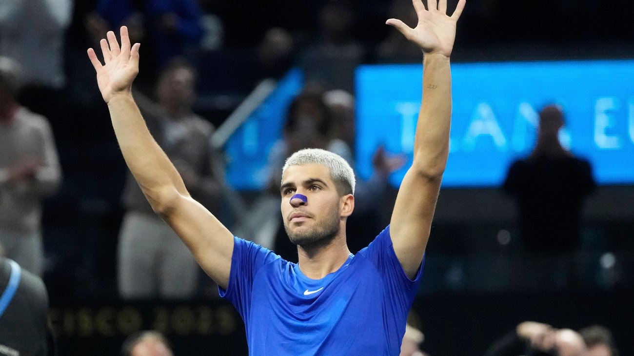 AP_25268628500635_4991b15565