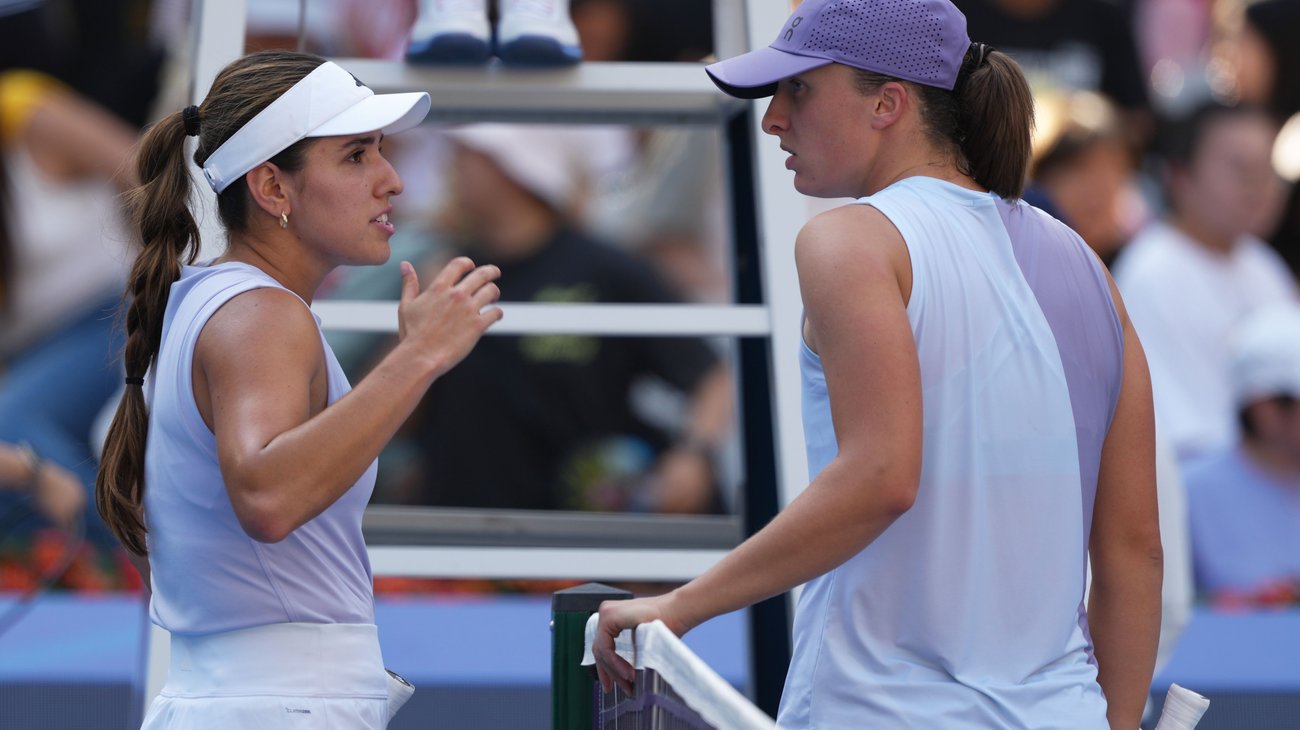 AP_25272537648426_8b557ed7e6