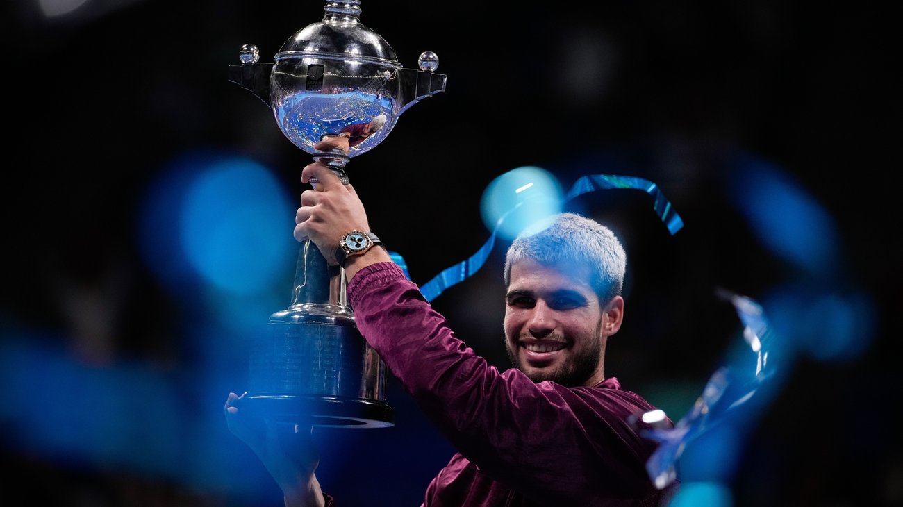 AP_25273480844160_def23c3aee