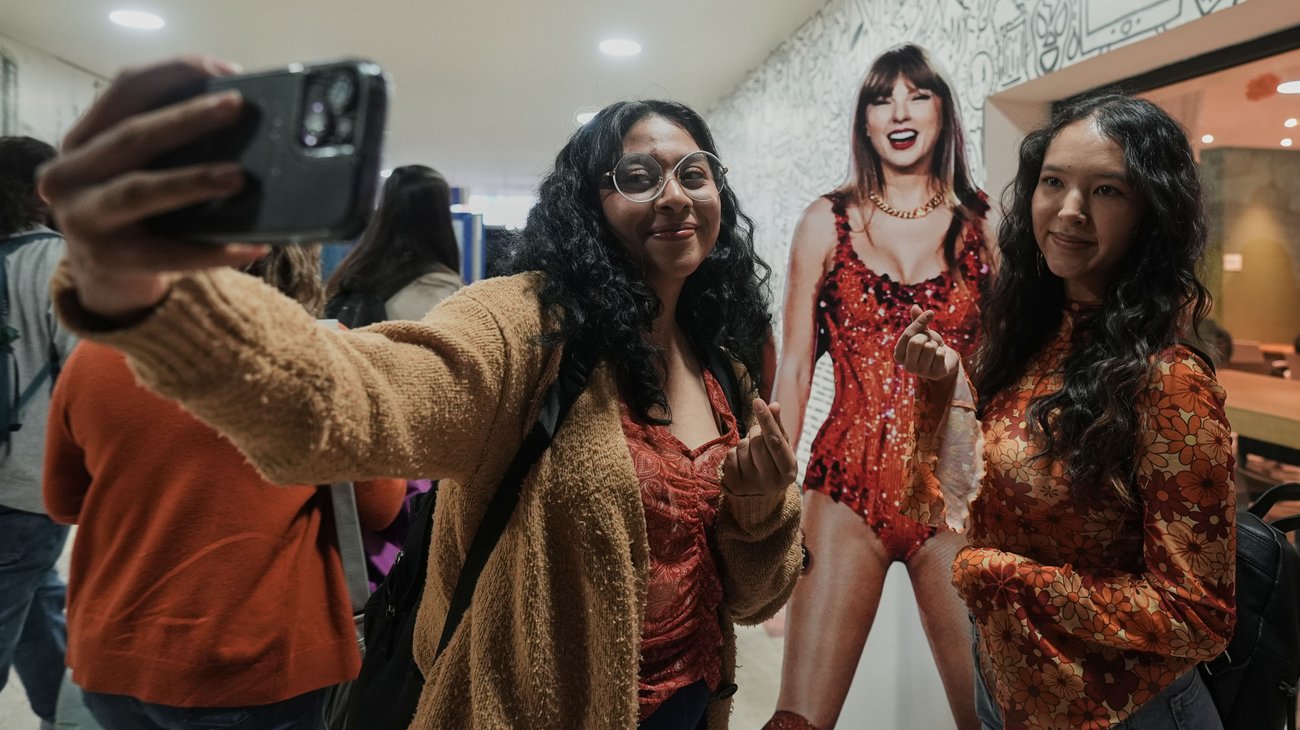 AP_25277112435421_c97ca05905