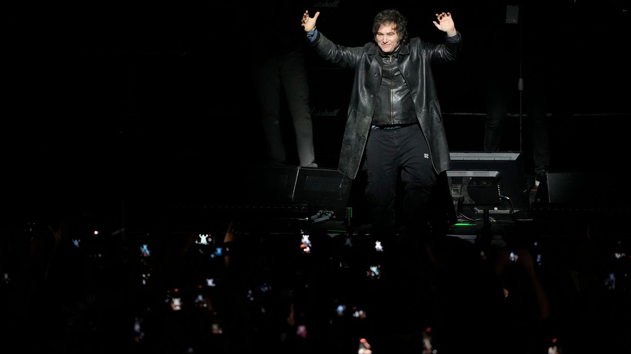 AP_25280040294063_b42d841f6e