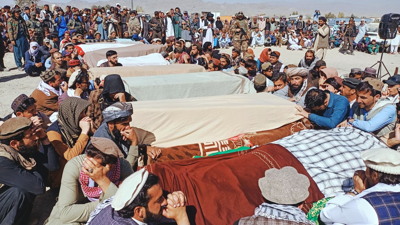 AP_25292236030727_b61e1a2996