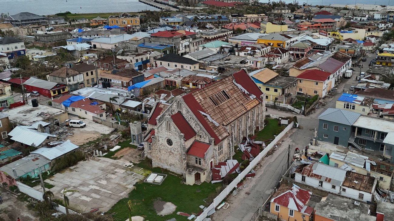 AP_25305623557659_f0303499cf