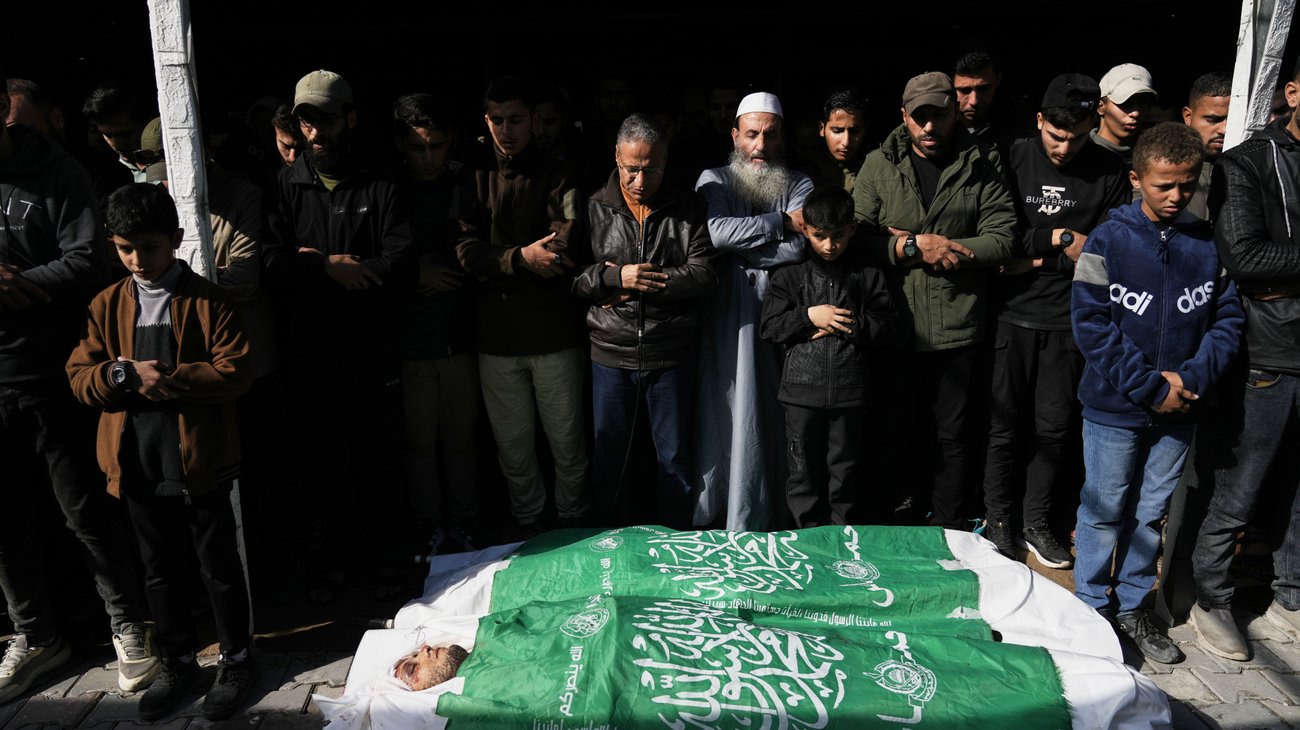 AP_25348562900310_6f9793551a