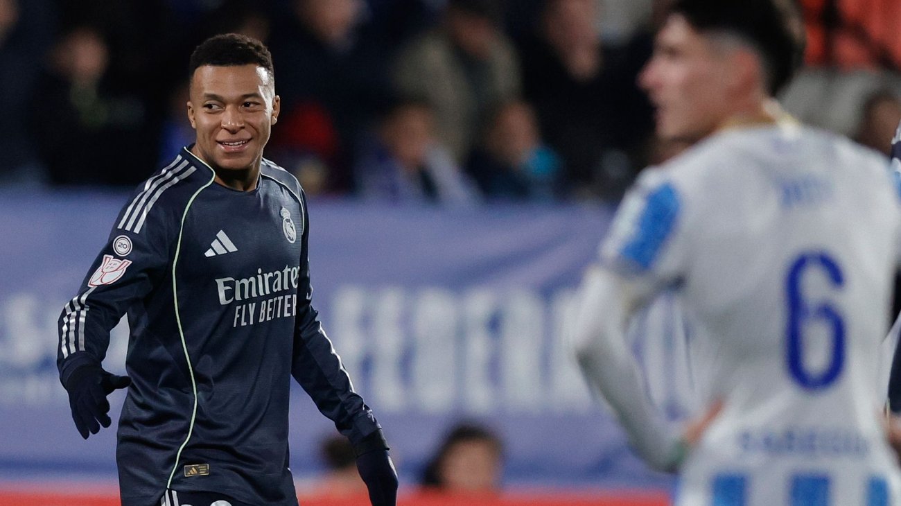 AP_25351808038148_c645d682ea