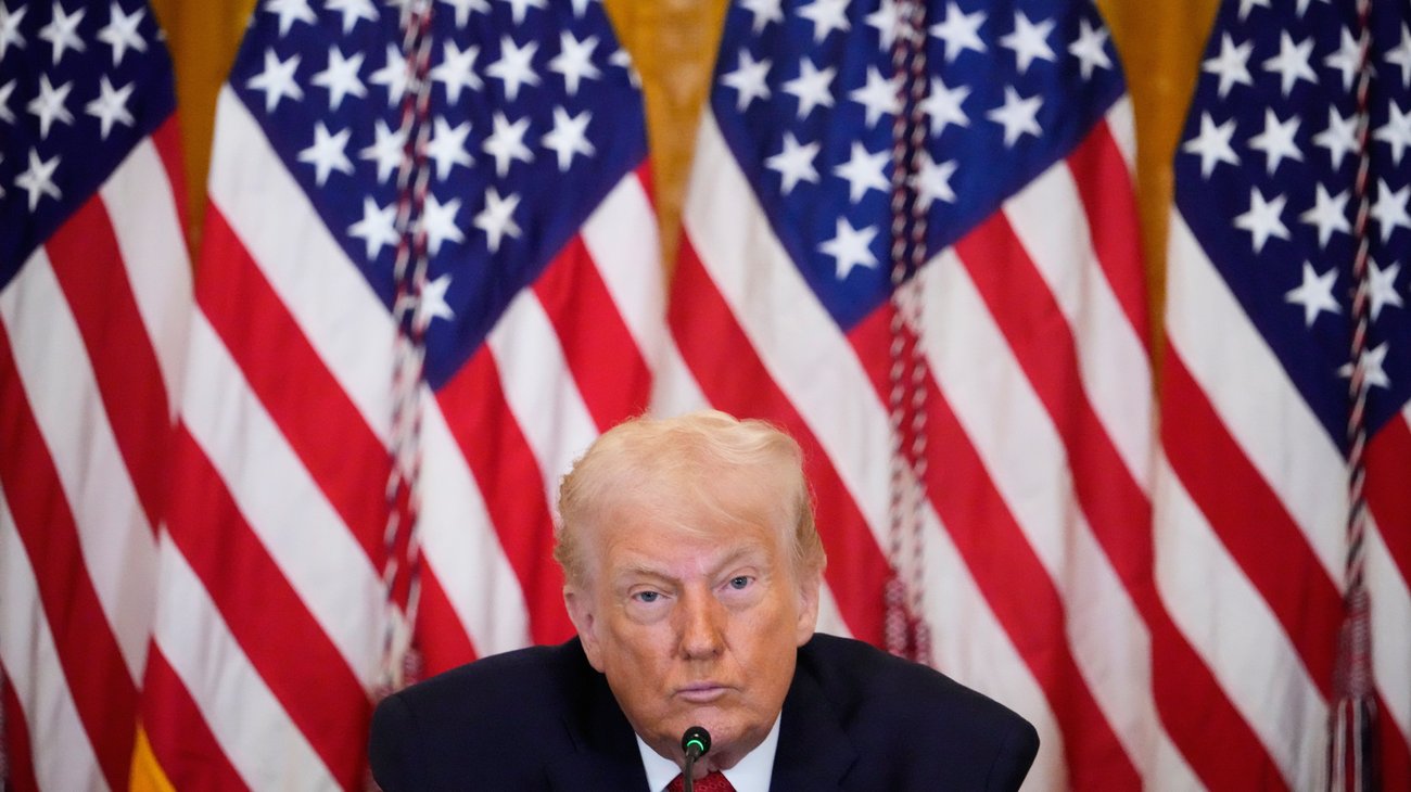 Trump: 'Es el momento de buscar un nuevo liderazgo en Irán'