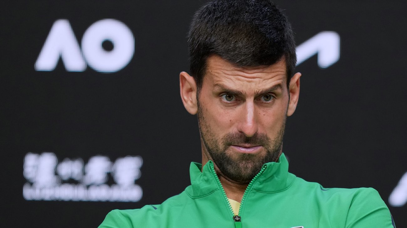 AP_26032468185159_8d21186c16