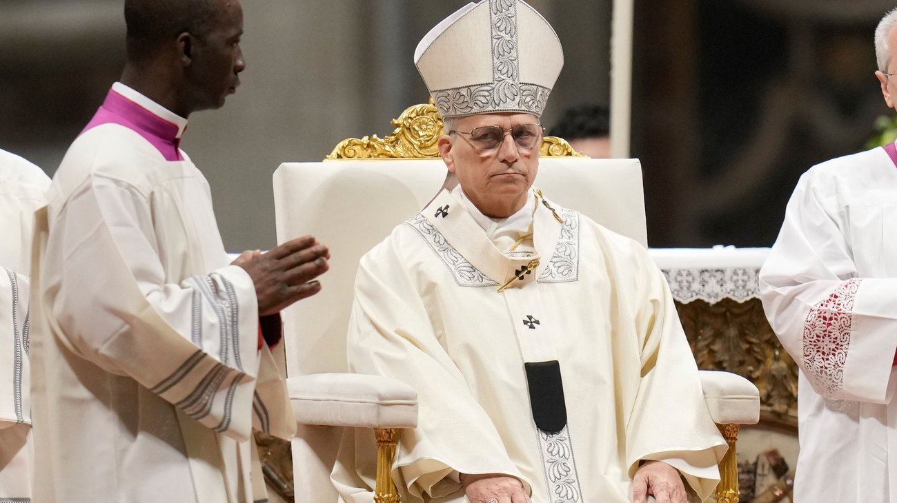 Papa León XIV critica gasto militar sobre salud