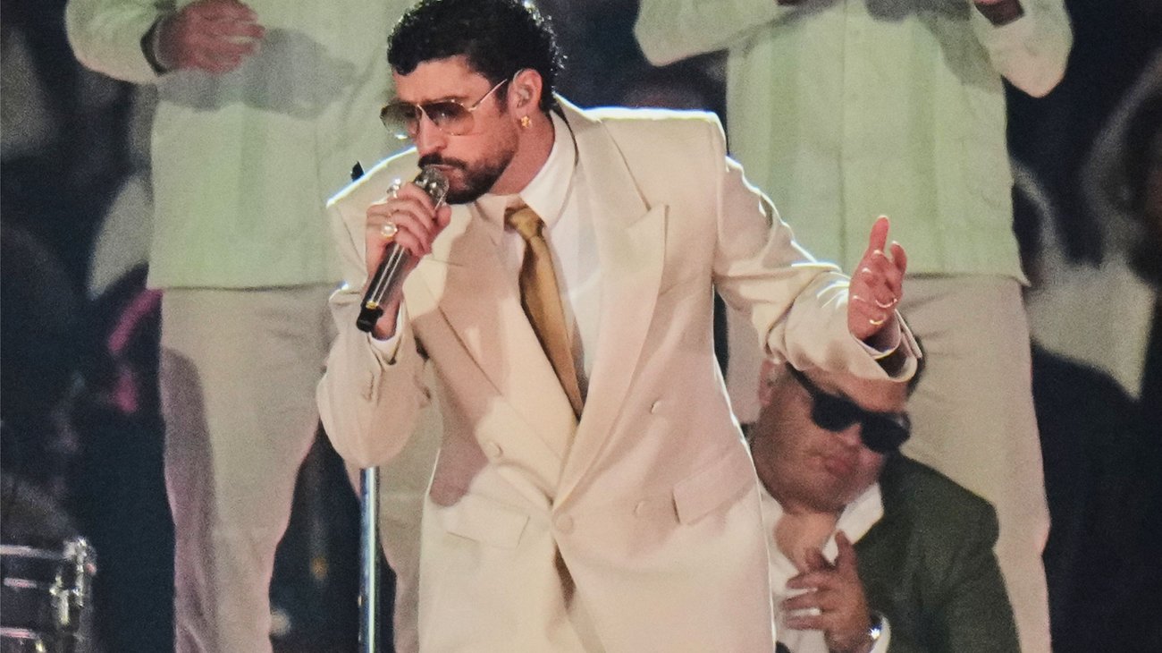 A qué hora y dónde ver a Bad Bunny en el halftime del Super Bowl
