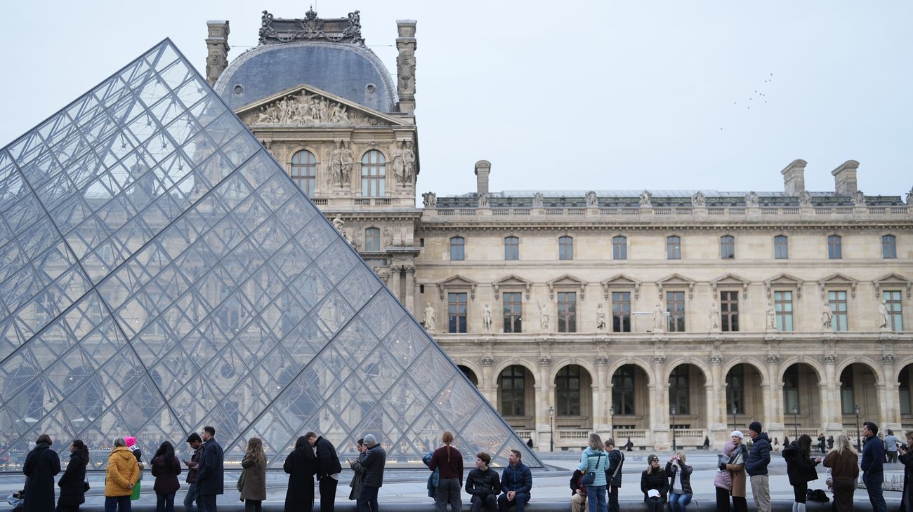 Louvre enfrenta presunto fraude millonario; hay nueve imputados