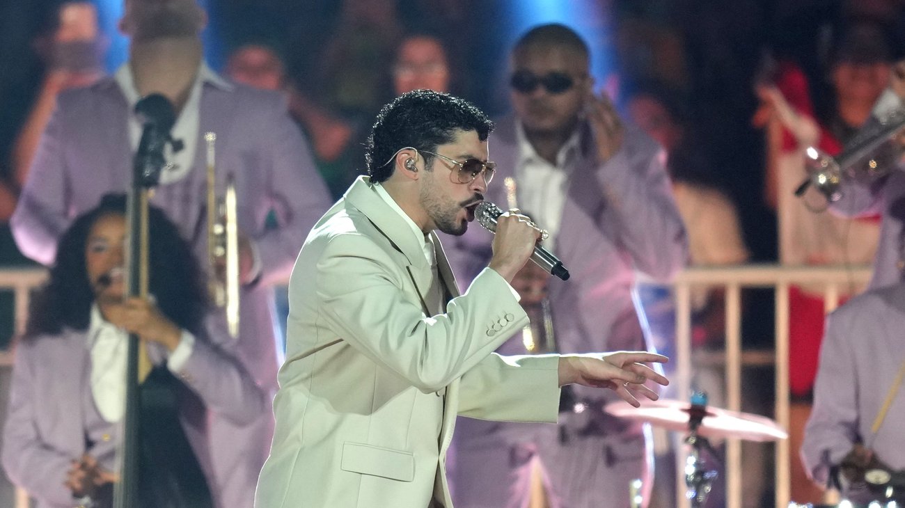 Rompe Bad Bunny barrera cultural y conquista Brasil