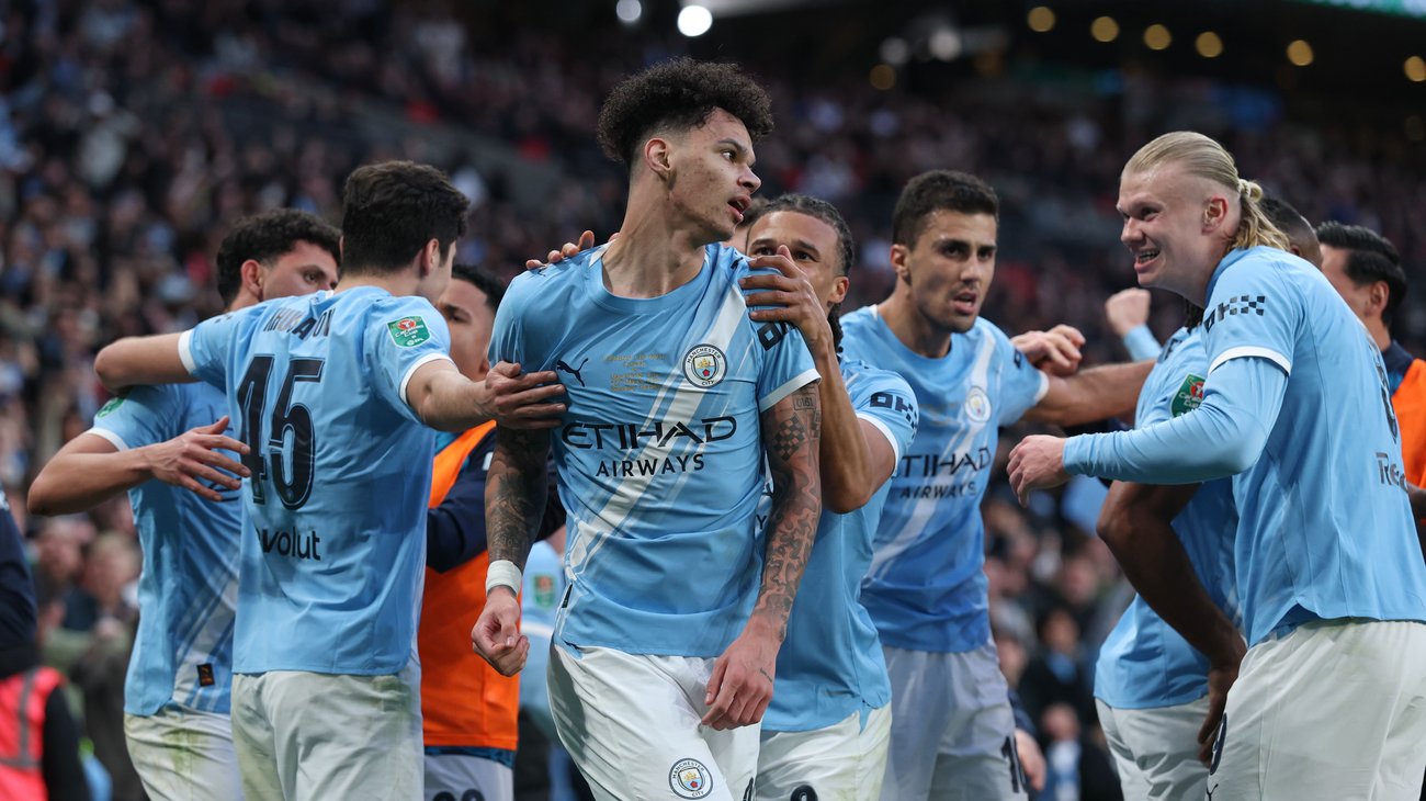 AP_26081666514141_4fab049716